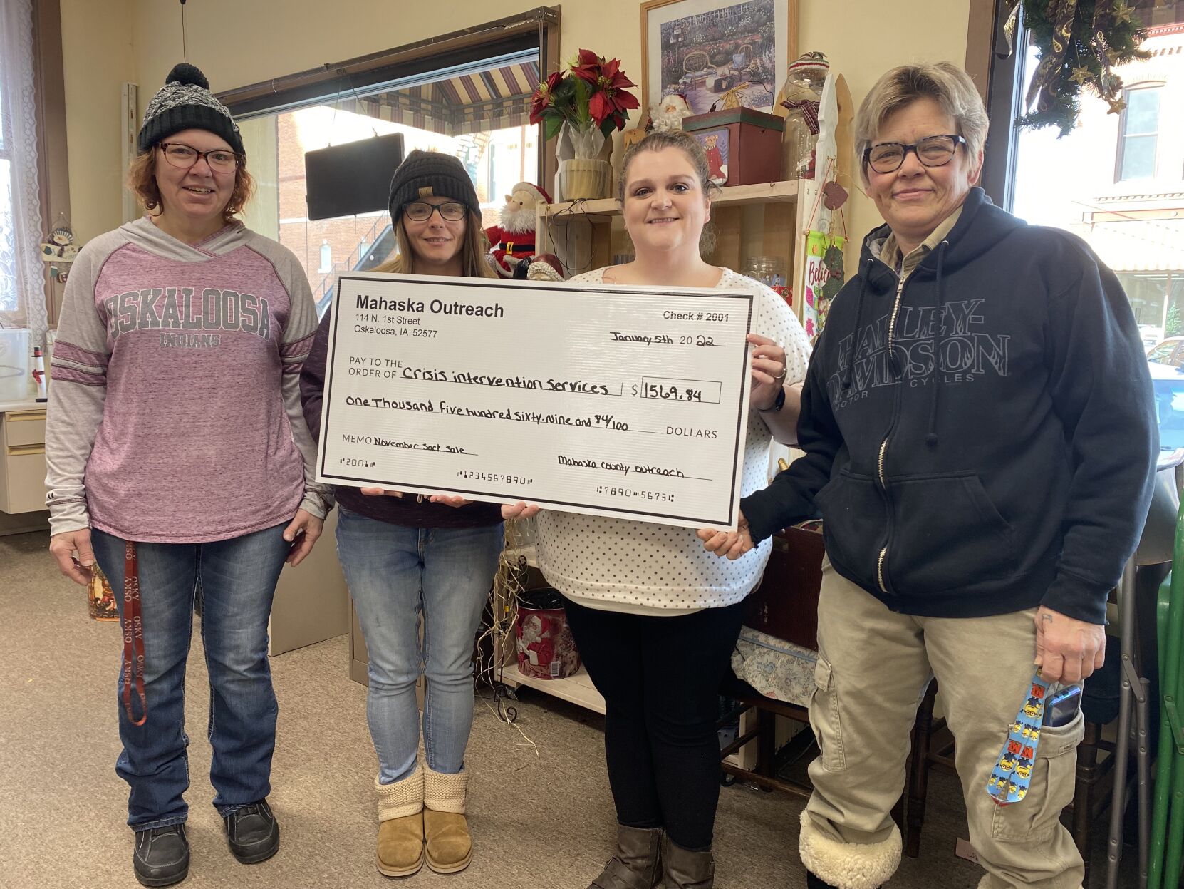 Mahaska County Outreach gives to Crisis Intervention